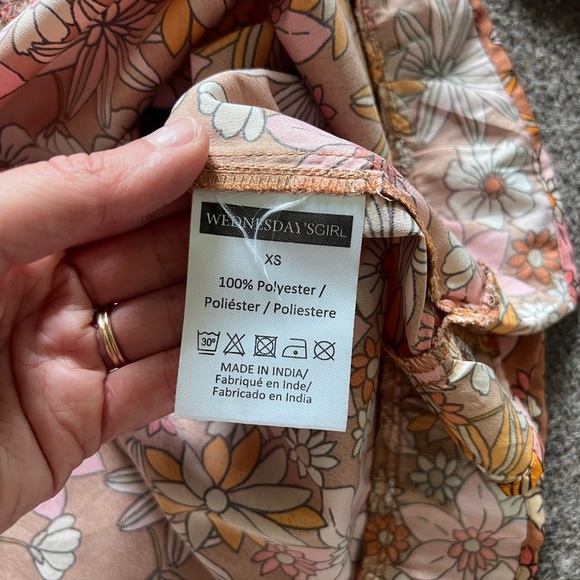 Wednesday's Girl V Neck Frill Detail Autumnal Floral Mini Smock Dress Woman’s XS - Picture 5 of 11